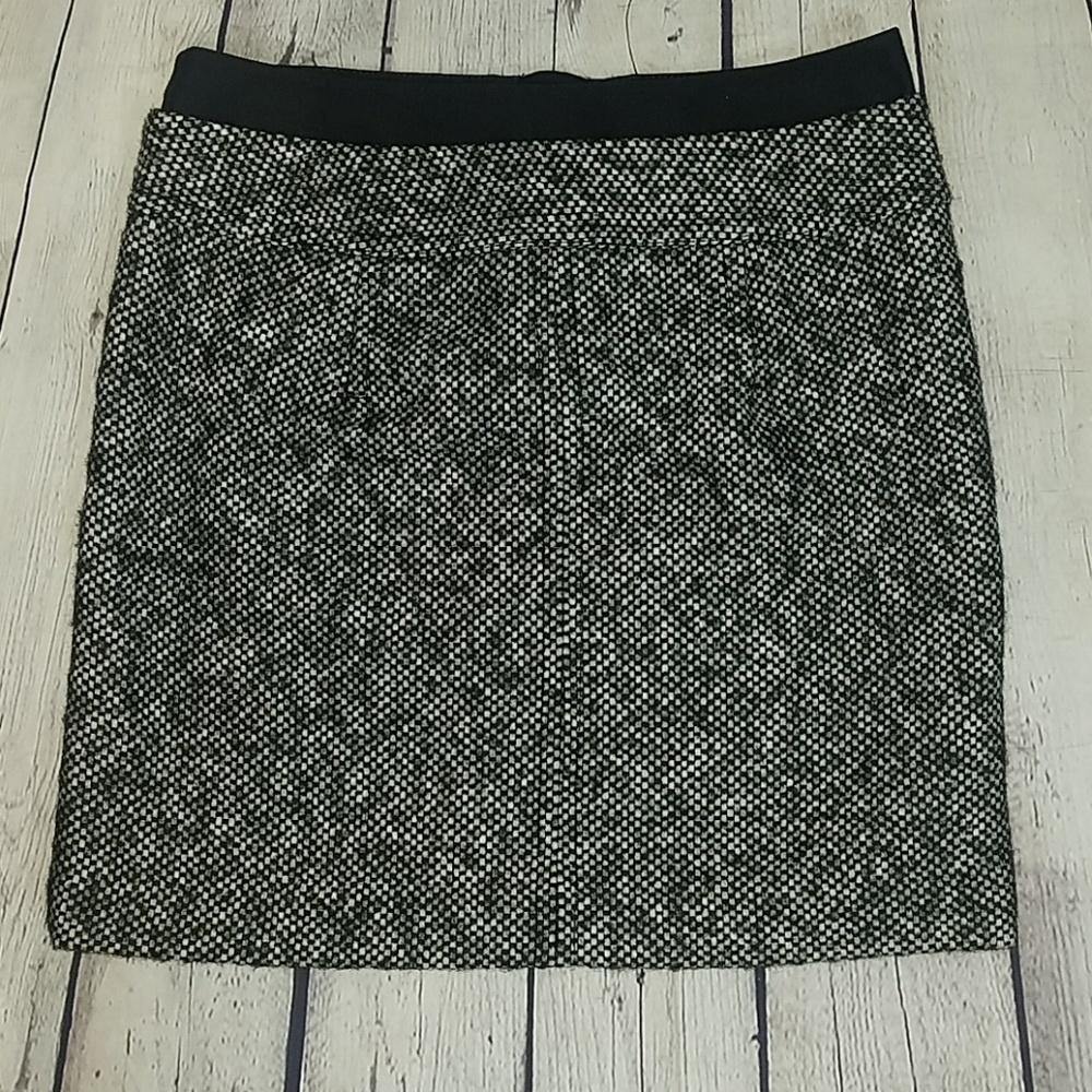 NWOT ANN TAYLOR LOFT Petites 2P wool skirt - Picture 2 of 6